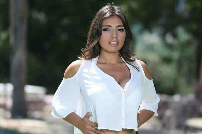 Ella Knox Age, Height, Weight, Career, Net Worth And More