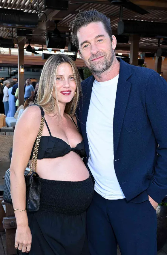 Scott Speedman's Wife, Age, Height, Weight, Net Worth, Career, And Full Bio