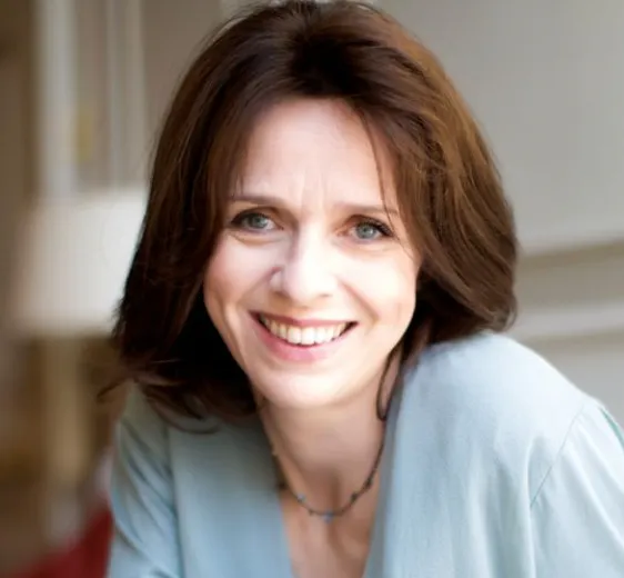 Fiona Bell Age, Height, Weight, Net Worth, Career, And More