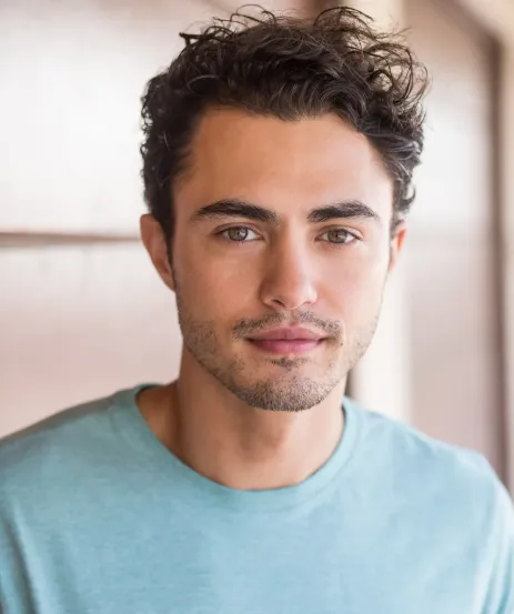 Darren Barnet Age Biography, Career, Lifestyle, and More