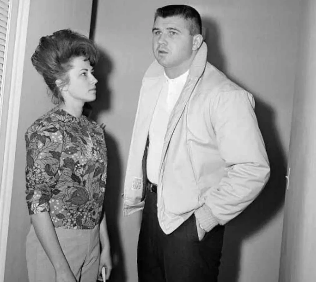 Mike Ditka's Wife, Age, Height, Weight, Net Worth, Career, And Full Bio In 2025